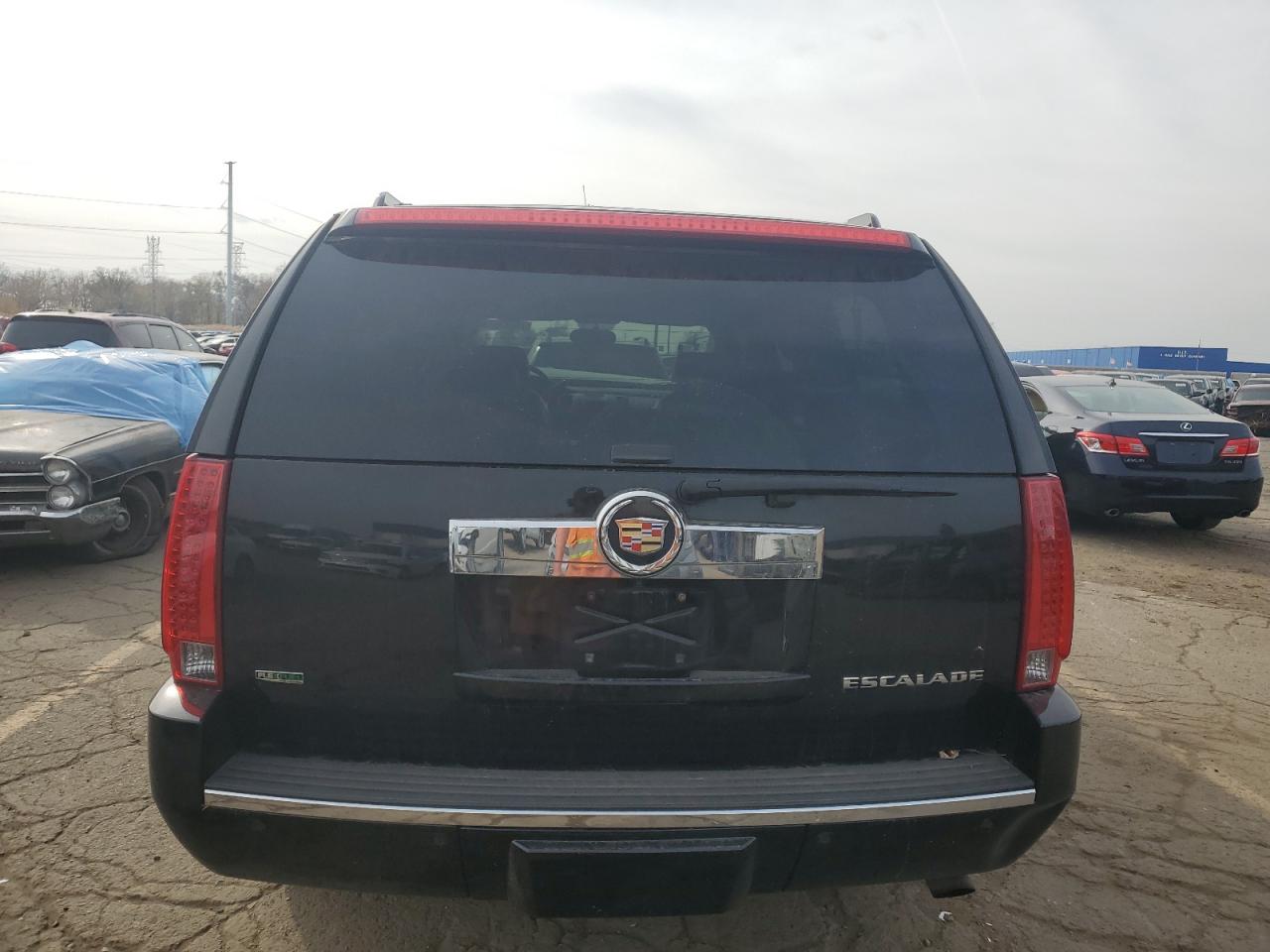 2010 Cadillac Escalade VIN 1GYUKHEF9AR285022 Copart auction photo, front end damage thumbnail 6