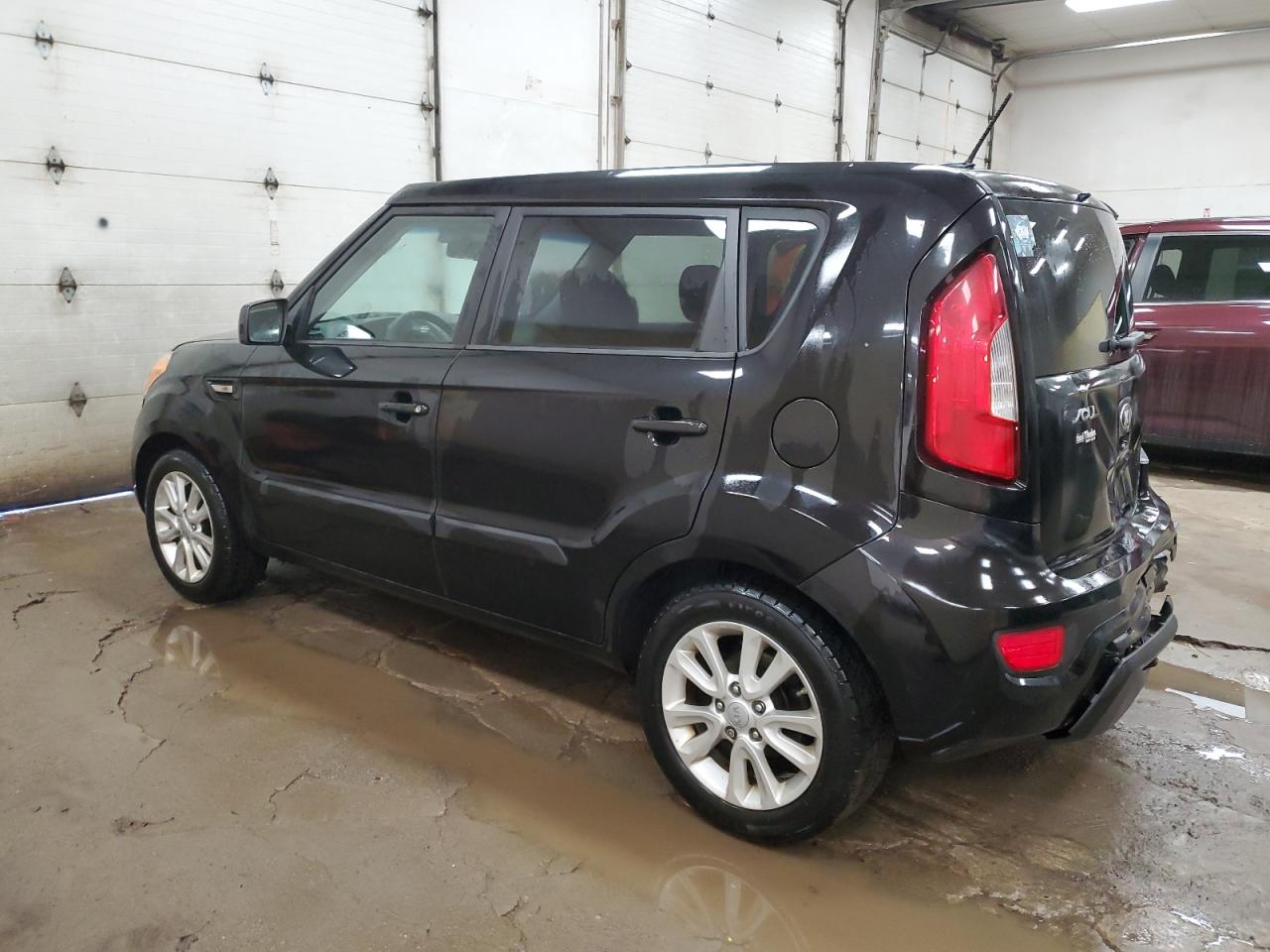 2013 KIA Soul VIN KNDJT2A59D7636155 Copart auction photo, rear end / minor dent/scratches damage thumbnail 2