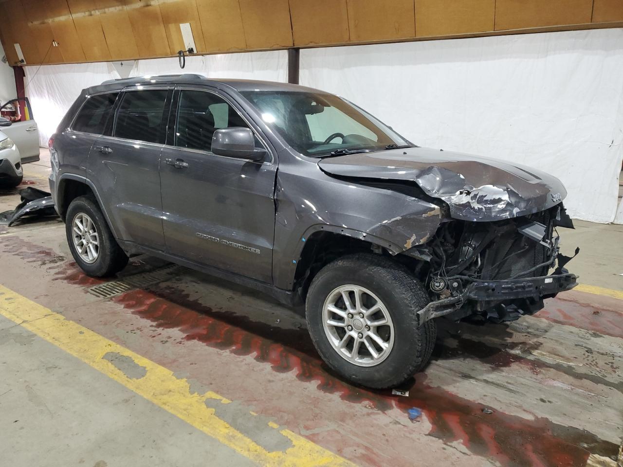 2020 Jeep Grand Cherokee VIN 1C4RJFAG6LC137885 Copart auction photo, front end / side damage thumbnail 4