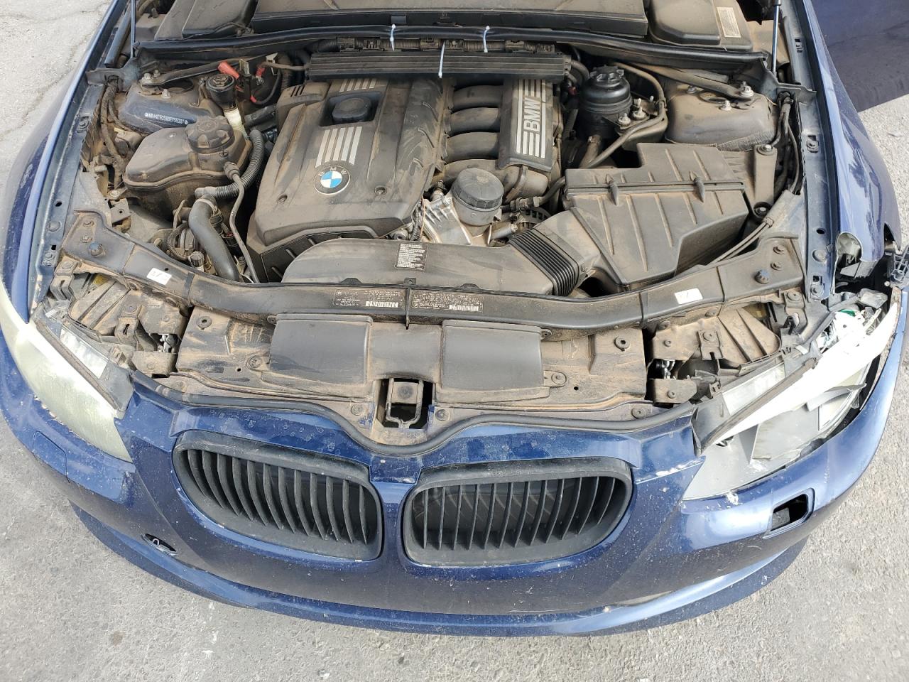 2011 BMW 3er VIN WBAKE5C56BE755297 Copart auction photo, front end damage thumbnail 12