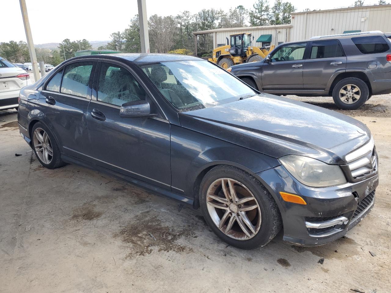 2013 Mercedes-Benz C-klasse VIN WDDGF4HB7DA772432 Copart auction photo, normal wear damage thumbnail 4