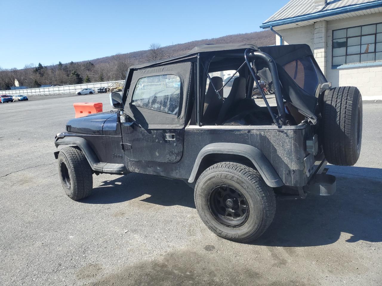 1995 Jeep Wrangler VIN 1J4FY19P7SP284384 Copart auction photo, front end / top/roof damage thumbnail 2