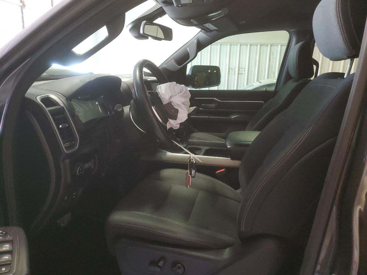 2019 RAM 1500 VIN 1C6SRFFT0KN537547 Copart auction photo, front end / minor dent/scratches damage thumbnail 7