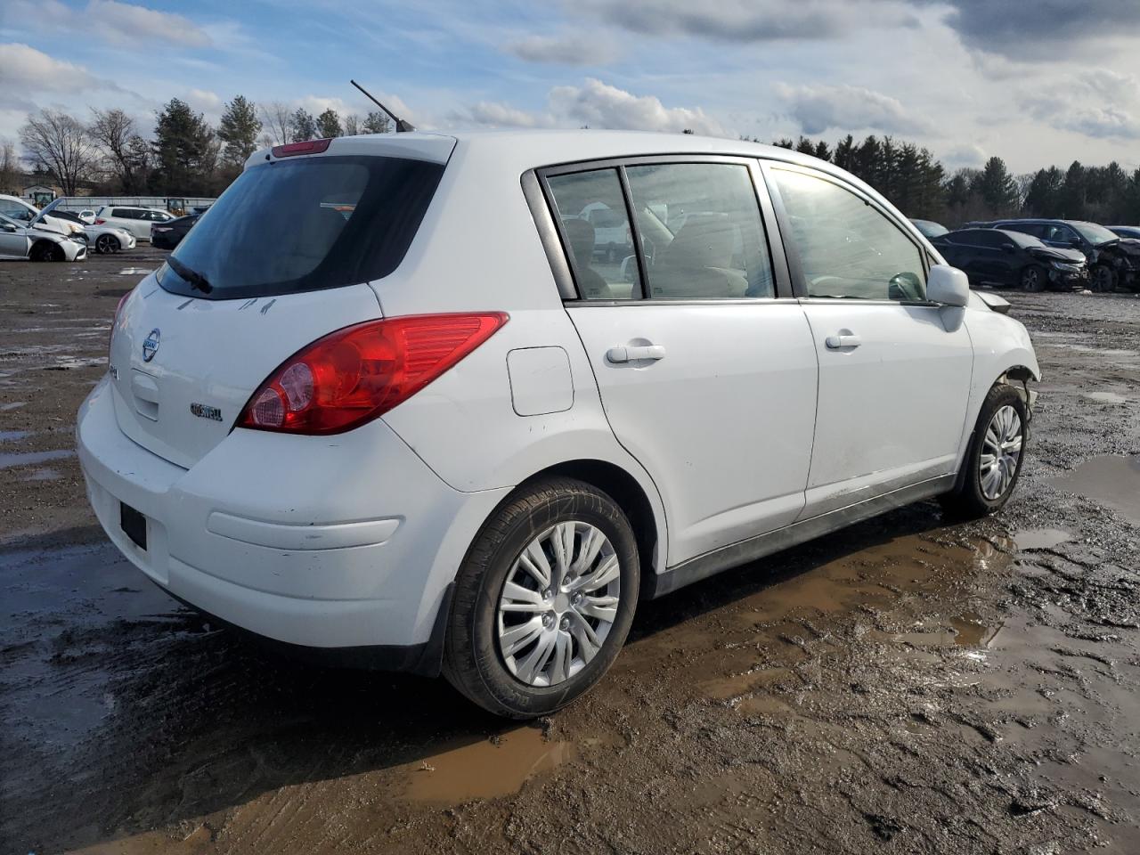 2011 Nissan Versa VIN 3N1BC1CP1BL513183 Copart auction photo, front end / minor dent/scratches damage thumbnail 3