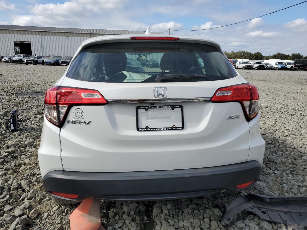 2021 Honda HR-V VIN 3CZRU6H32MM742801 Copart auction photo, front end / minor dent/scratches damage thumbnail 6
