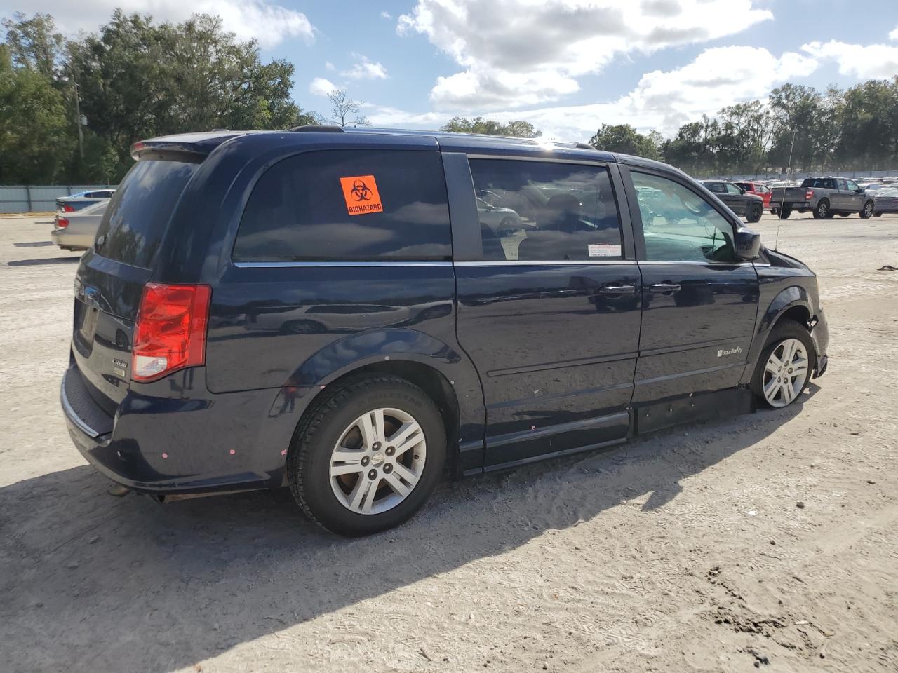 2012 Dodge Caravan VIN 2C4RDGDG1CR366975 Copart auction photo, all over damage thumbnail 3