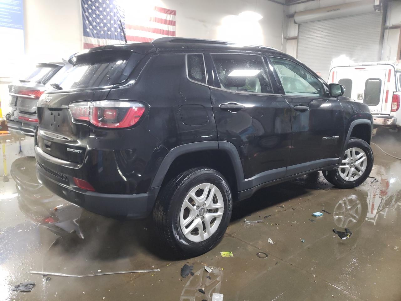 2018 Jeep Compass VIN 3C4NJDAB7JT399990 Copart auction photo, side / front end damage thumbnail 3