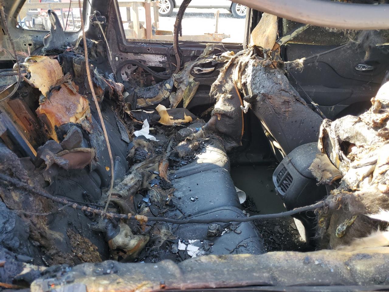 2014 Jeep Cherokee VIN 1C4PJMBS4EW111611 Copart auction photo, burn / burn - interior damage thumbnail 11