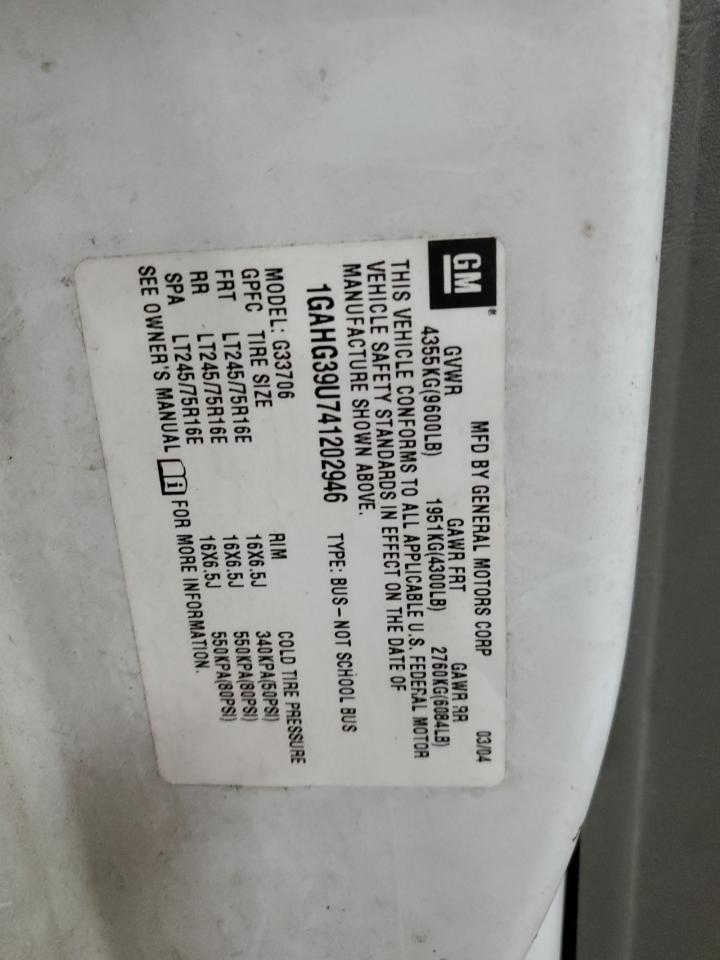 2004 Chevrolet Express VIN 1GAHG39U741202946 Copart auction photo, front end damage thumbnail 13