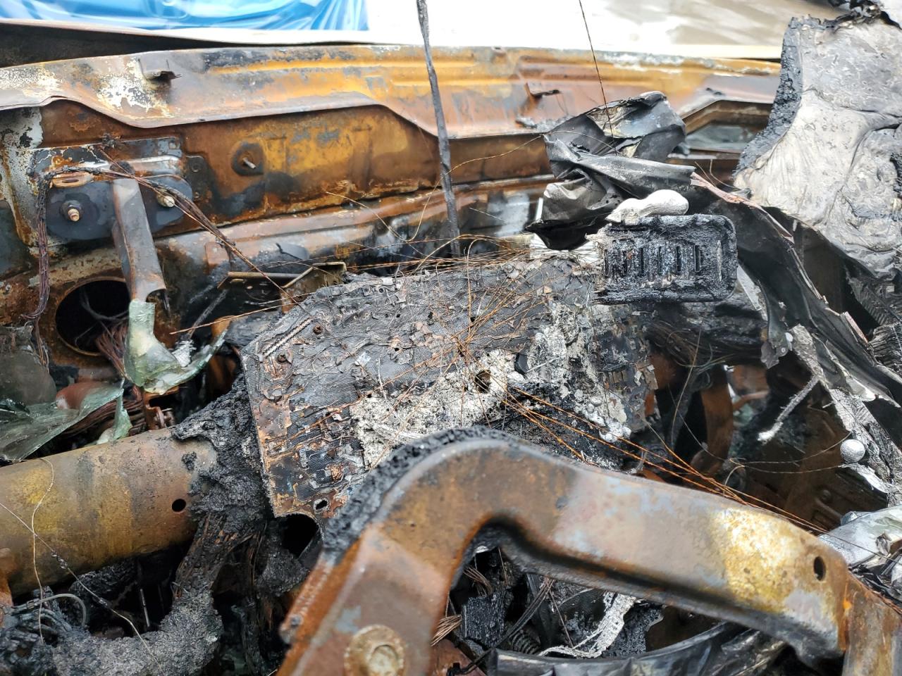 2011 Nissan Murano VIN JN8AZ1MU3BW052482 Copart auction photo, burn damage thumbnail 9