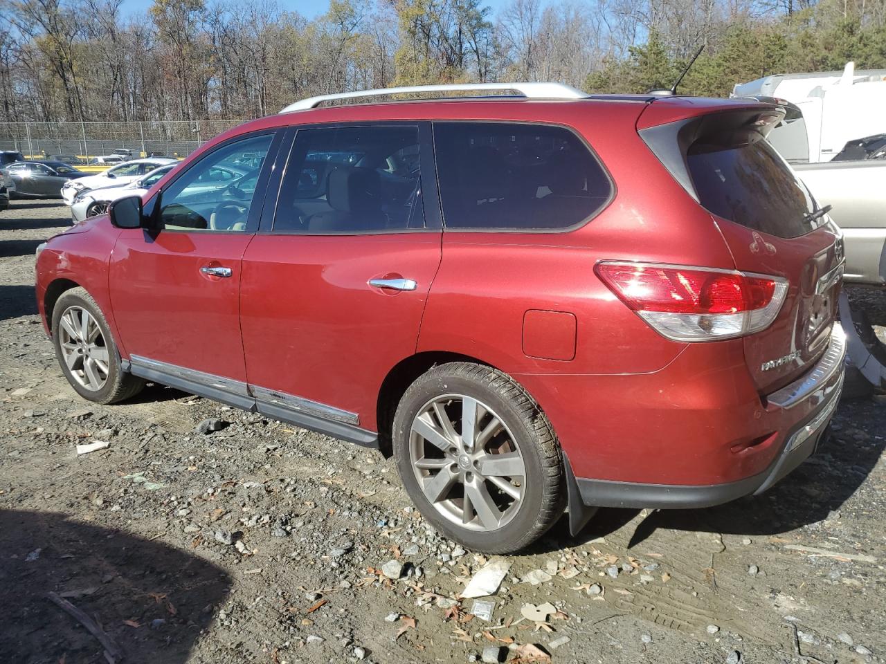 2015 Nissan Pathfinder VIN 5N1AR2MN1FC710183 Copart auction photo, front end damage thumbnail 2