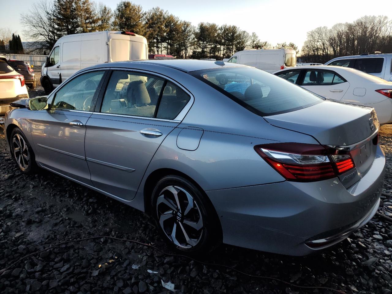 2017 Honda Accord VIN 1HGCR2F79HA176393 Copart auction photo, front end damage thumbnail 2