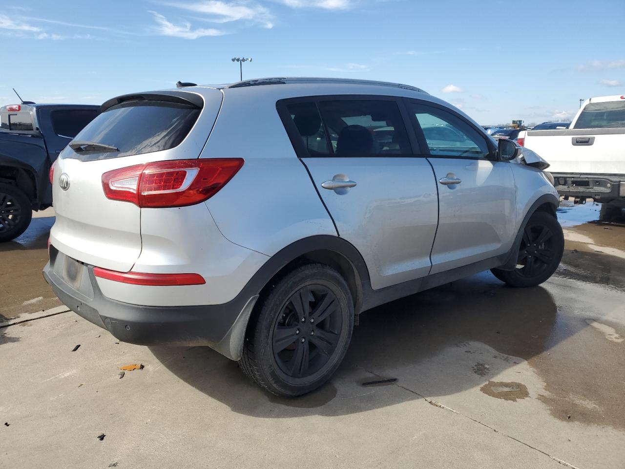 2013 KIA Sportage VIN KNDPB3A26D7456558 Copart auction photo, front end damage thumbnail 3