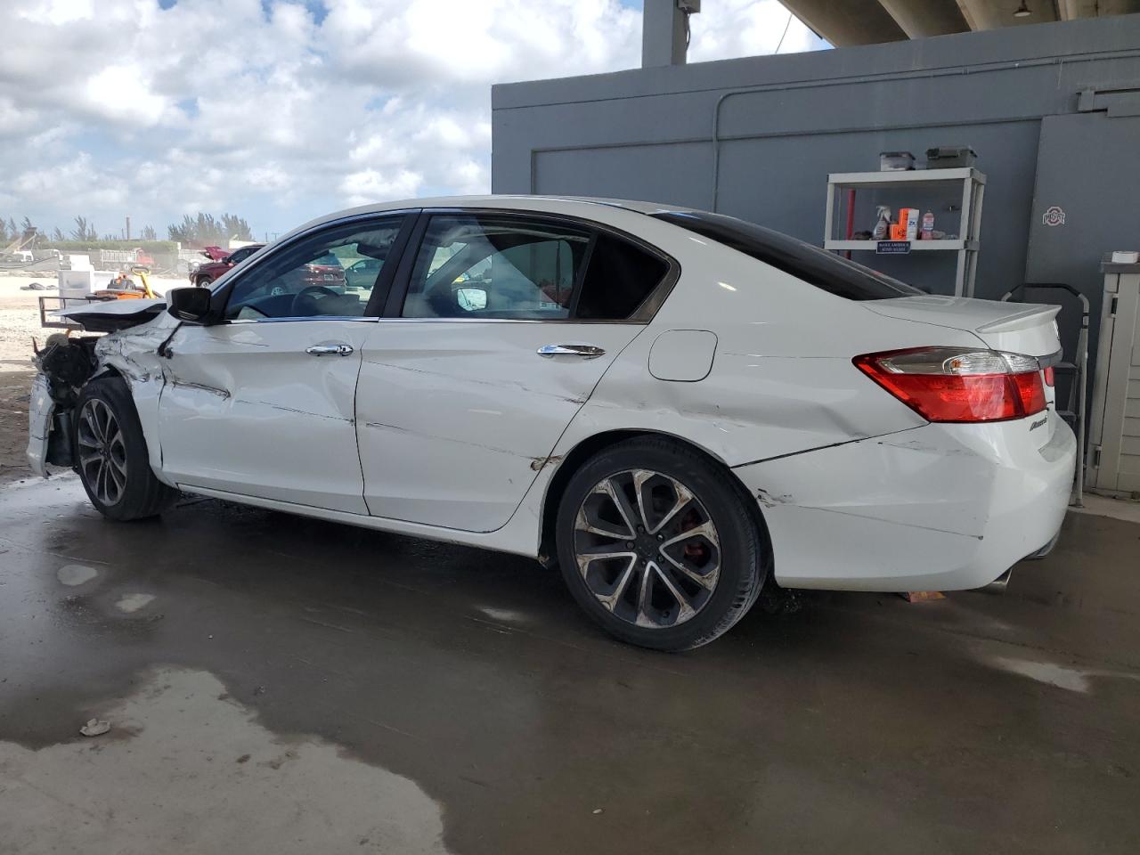 2015 Honda Accord VIN 1HGCR2F55FA039415 Copart auction photo, front end / side damage thumbnail 2