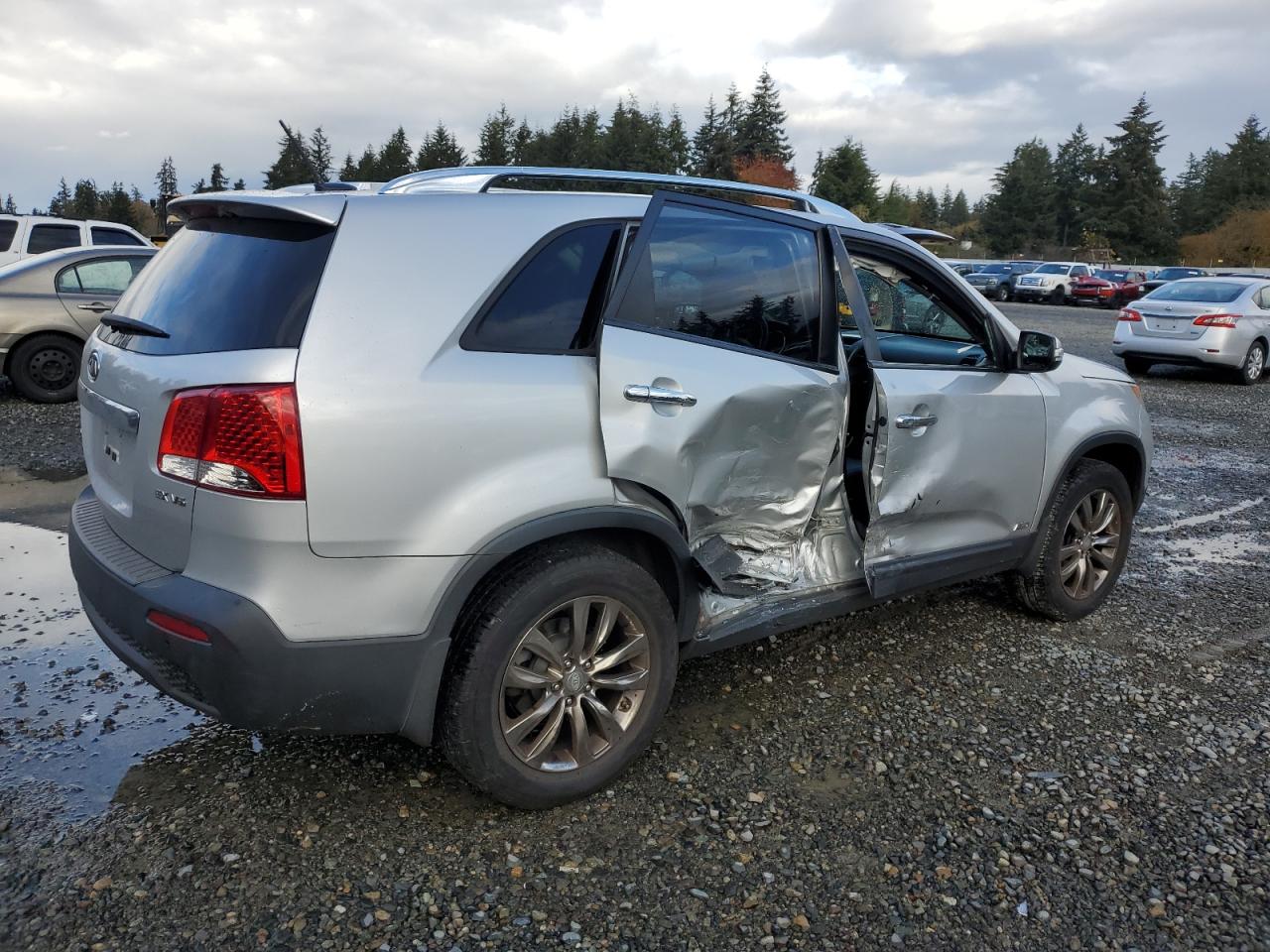 2011 KIA Sorento VIN 5XYKUDA29BG126391 Copart auction photo, side damage thumbnail 3