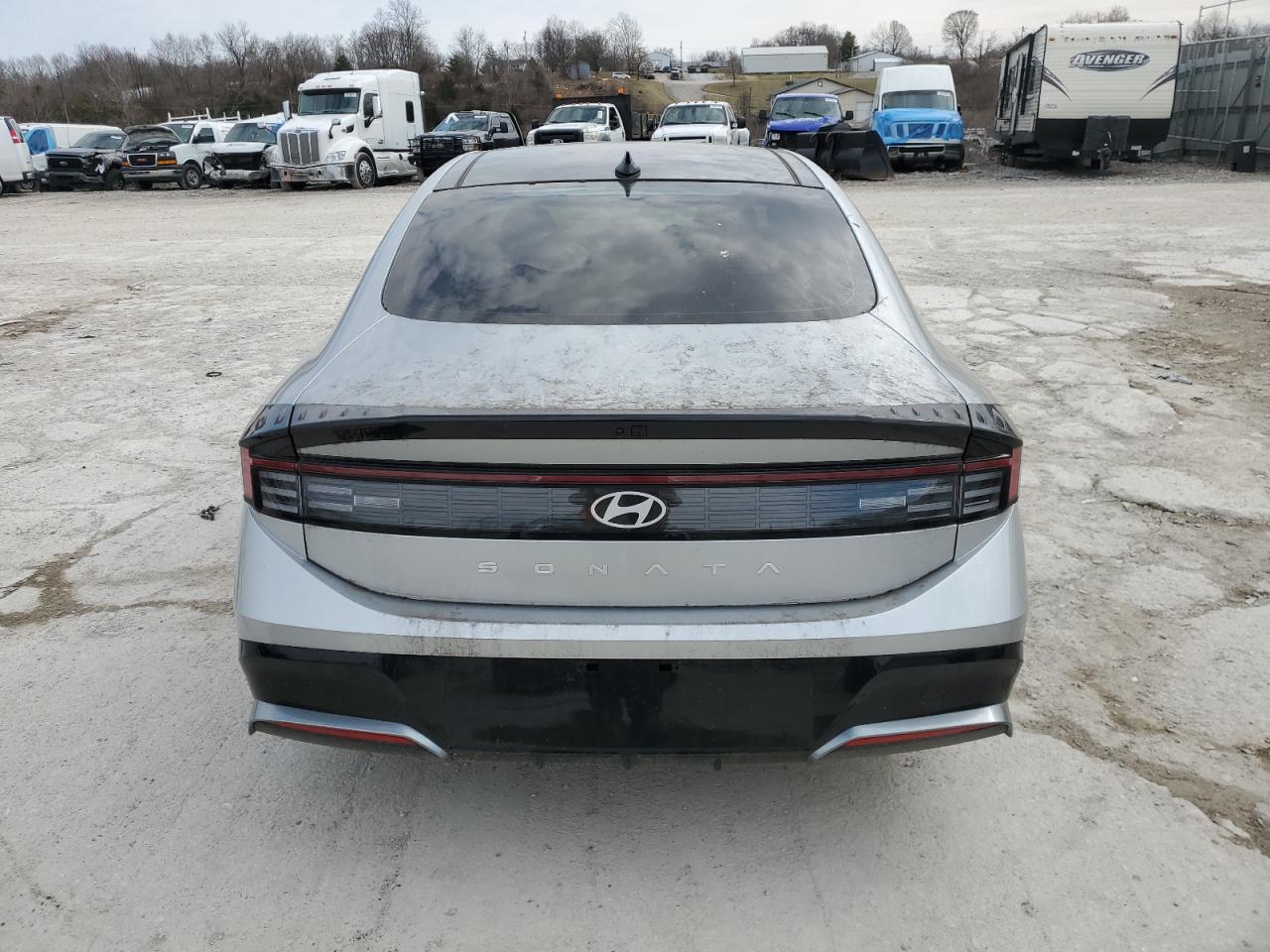2024 Hyundai Sonata VIN KMHL14JA2RA379448 Copart auction photo, vandalism damage thumbnail 6