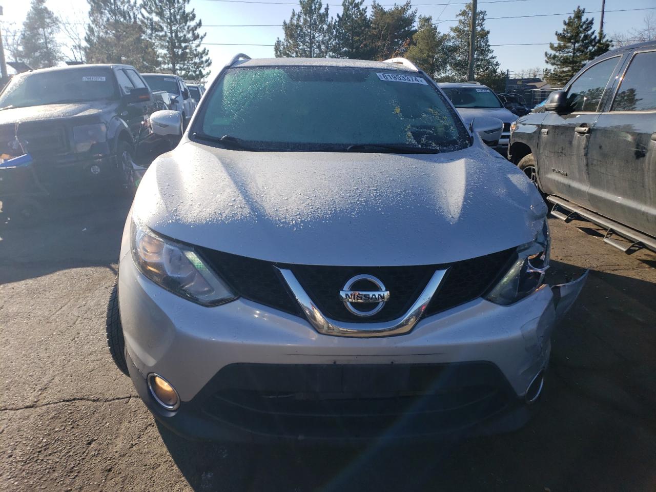 2018 Nissan Rogue VIN JN1BJ1CR2JW205228 Copart auction photo, front end / side damage thumbnail 5