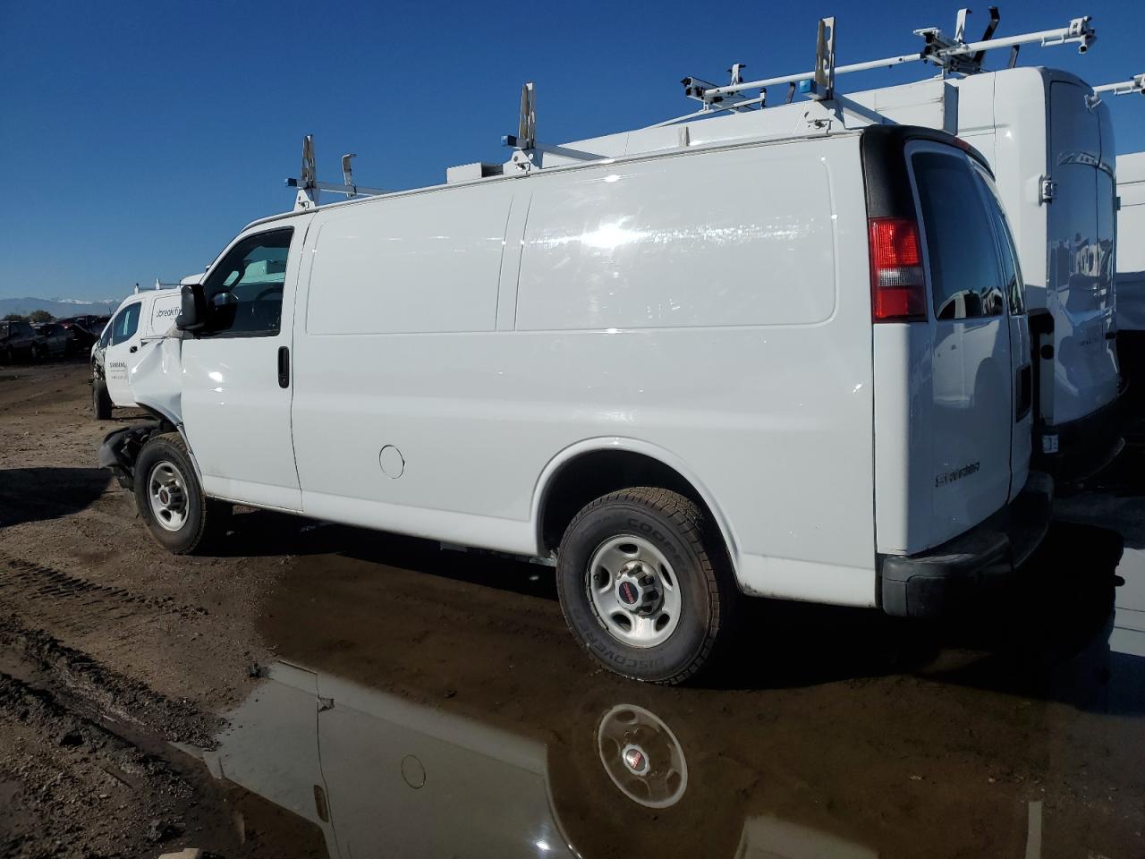 2017 GMC Savana VIN 1GTW7AFFXH1102600 Copart auction photo, front end / side damage thumbnail 2
