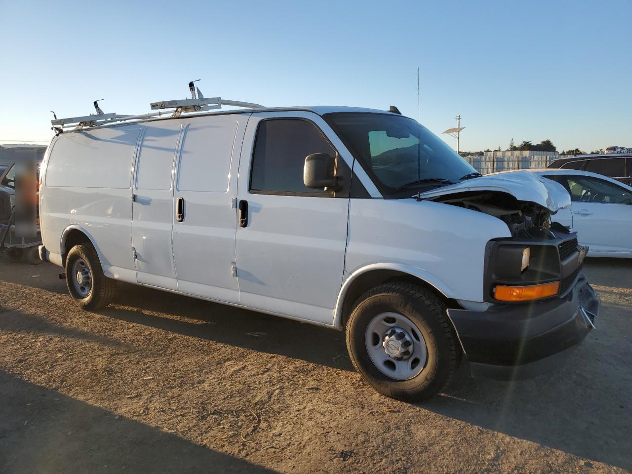 2017 Chevrolet Express VIN 1GCWGBFF2H1109627 Copart auction photo, front end damage thumbnail 4
