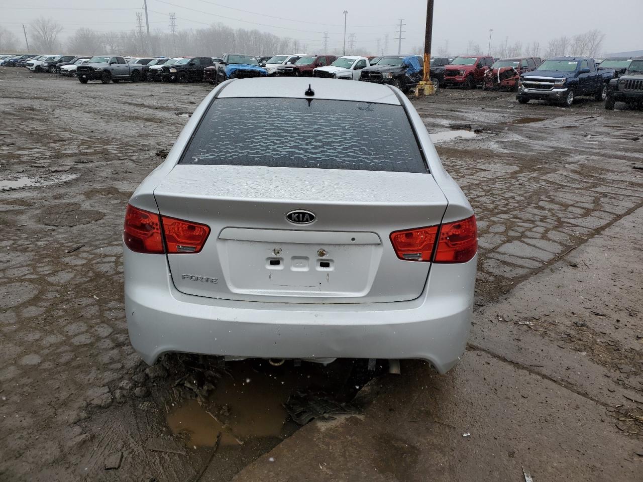 2012 KIA Forte VIN KNAFT4A2XC5618925 Copart auction photo, side damage thumbnail 6