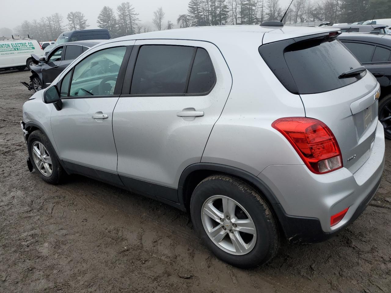 2020 Chevrolet Trax VIN KL7CJKSB7LB030171 Copart auction photo, front end / side damage thumbnail 2