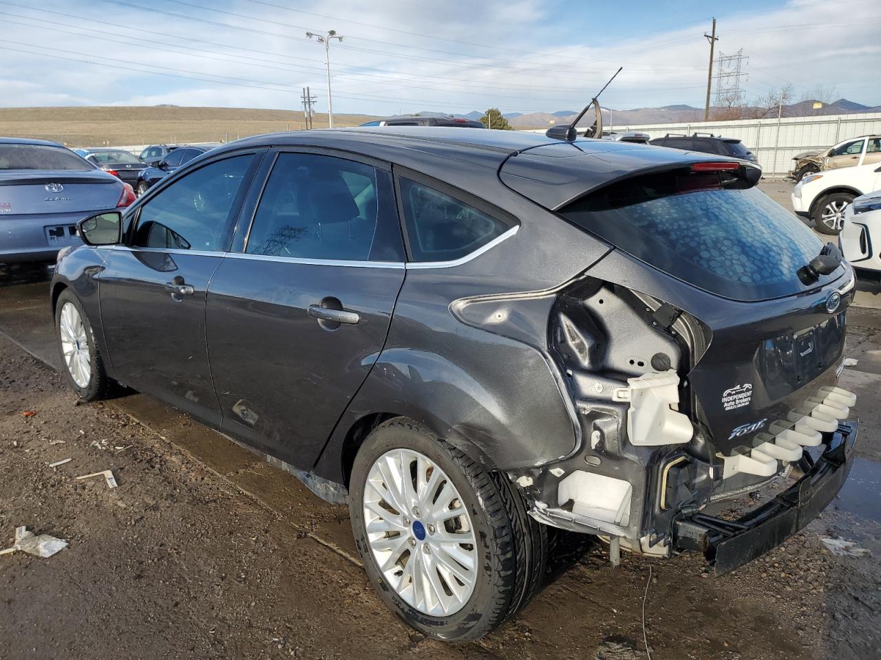 2016 Ford Focus VIN 1FADP3N26GL267554 Copart auction photo, rear end / side damage thumbnail 2