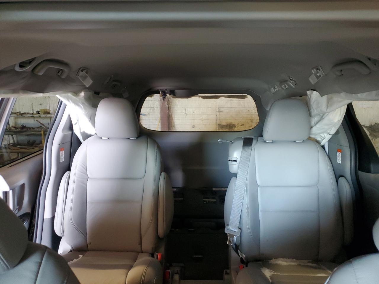 2017 Toyota Sienna VIN 5TDYZ3DC2HS847142 Copart auction photo, front end / minor dent/scratches damage thumbnail 10