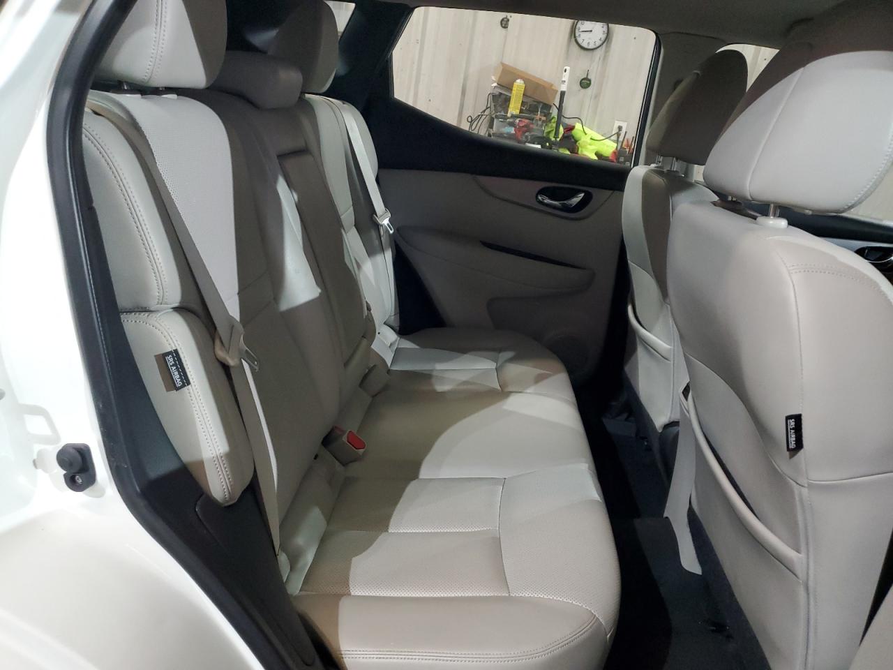 2020 Nissan Rogue VIN JN1BJ1CV1LW281264 Copart auction photo, front end / minor dent/scratches damage thumbnail 10