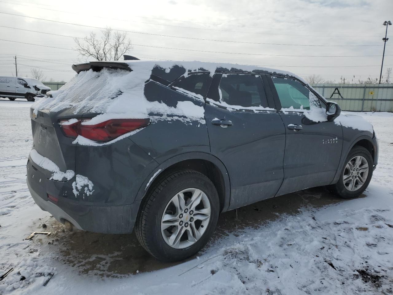 2020 Chevrolet Blazer VIN 3GNKBCR43LS627970 Copart auction photo, front end damage thumbnail 3