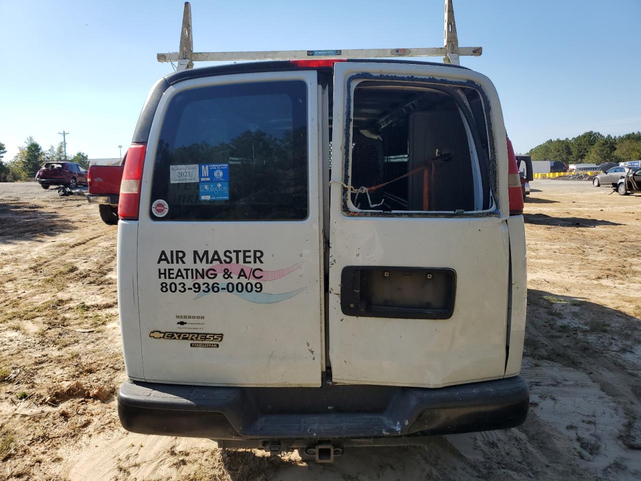 2015 Chevrolet Express VIN 1GCWGGCF7F1286690 Copart auction photo, side damage thumbnail 6