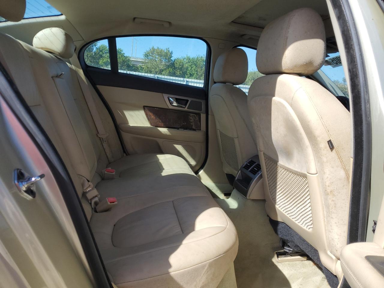 2009 Jaguar XF VIN SAJWA05BX9HR42963 Copart auction photo, water/flood damage thumbnail 10