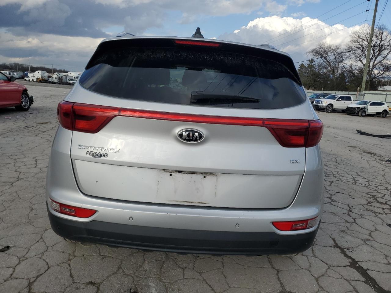 2017 KIA Sportage VIN KNDPNCAC6H7151776 Copart auction photo, front end / minor dent/scratches damage thumbnail 6