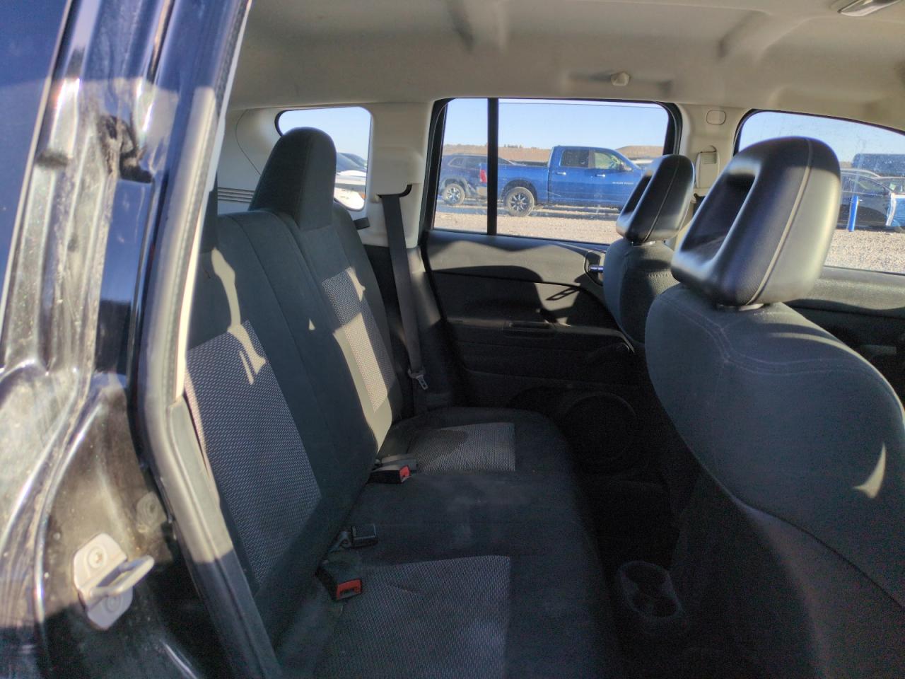 2009 Jeep Compass VIN 1J4FT47B89D189562 Copart auction photo, side damage thumbnail 10