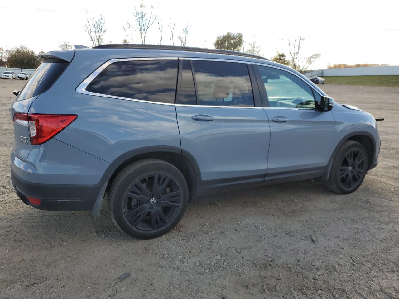 2022 Honda Pilot VIN 5FNYF6H27NB026775 Copart auction photo, front end damage thumbnail 3