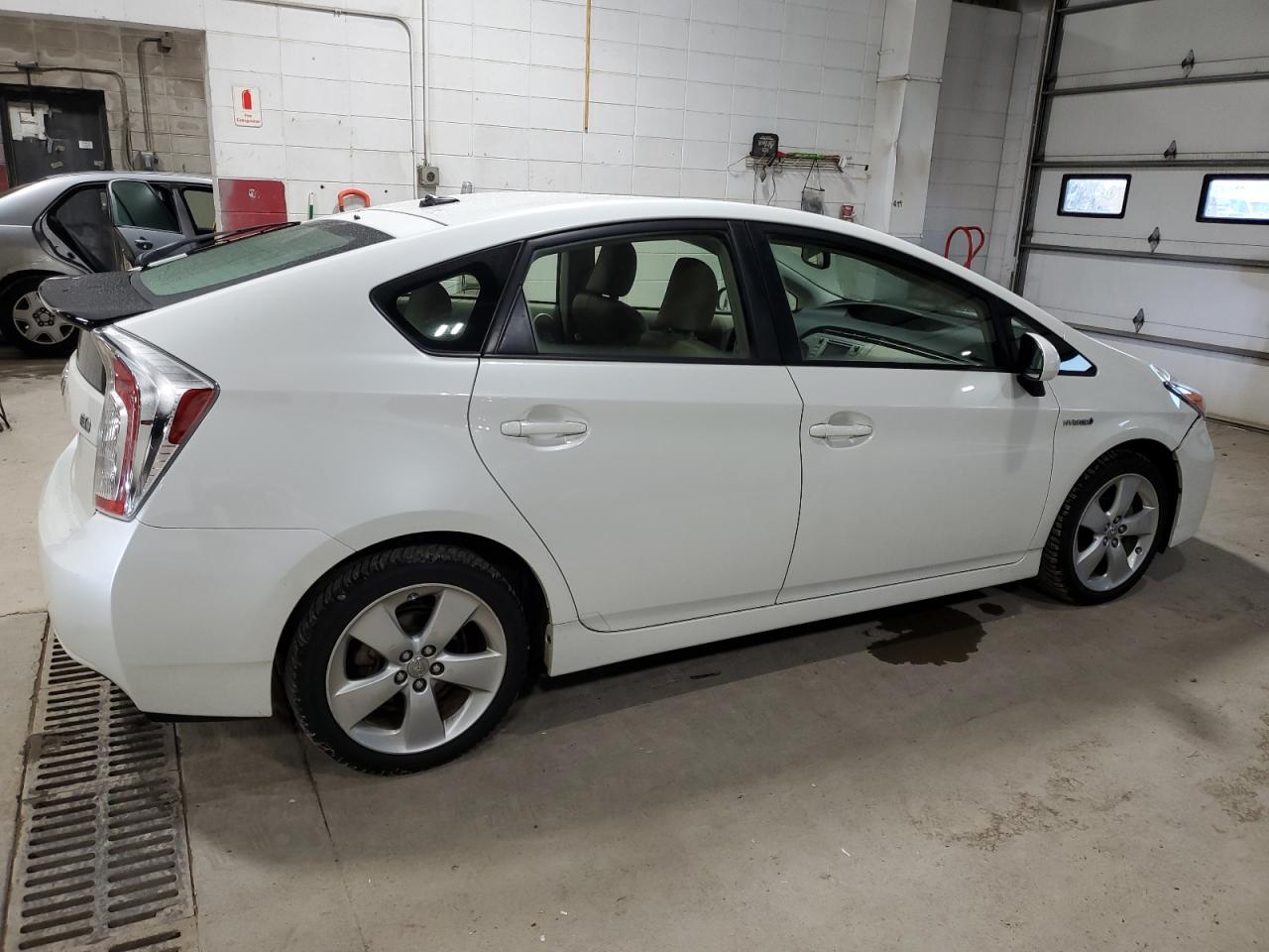 2013 Toyota Prius VIN JTDKN3DU6D1627634 Copart auction photo, front end / undercarriage damage thumbnail 3