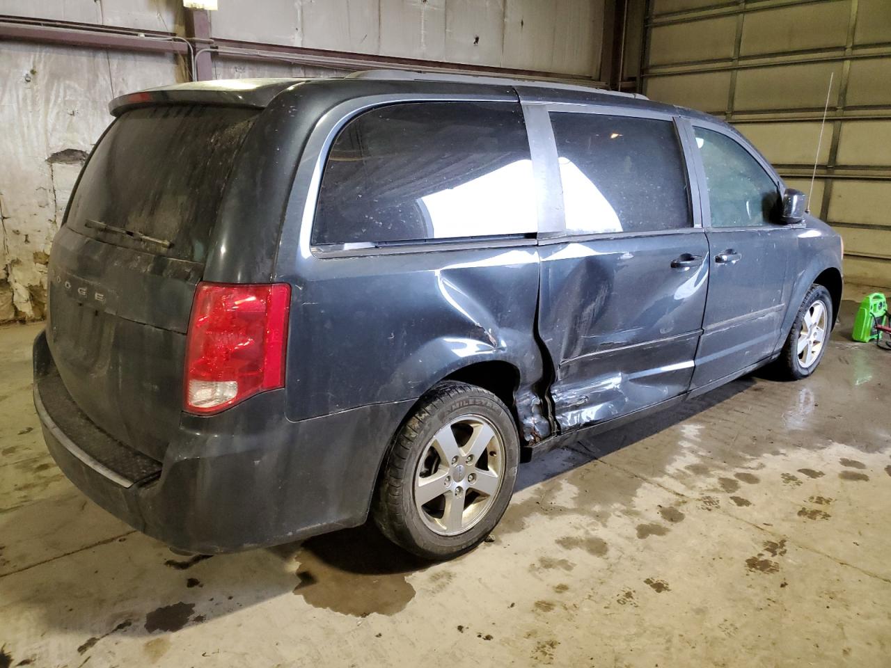 2013 Dodge Caravan VIN 2C4RDGCG2DR635763 Copart auction photo, all over / minor dent/scratches damage thumbnail 3