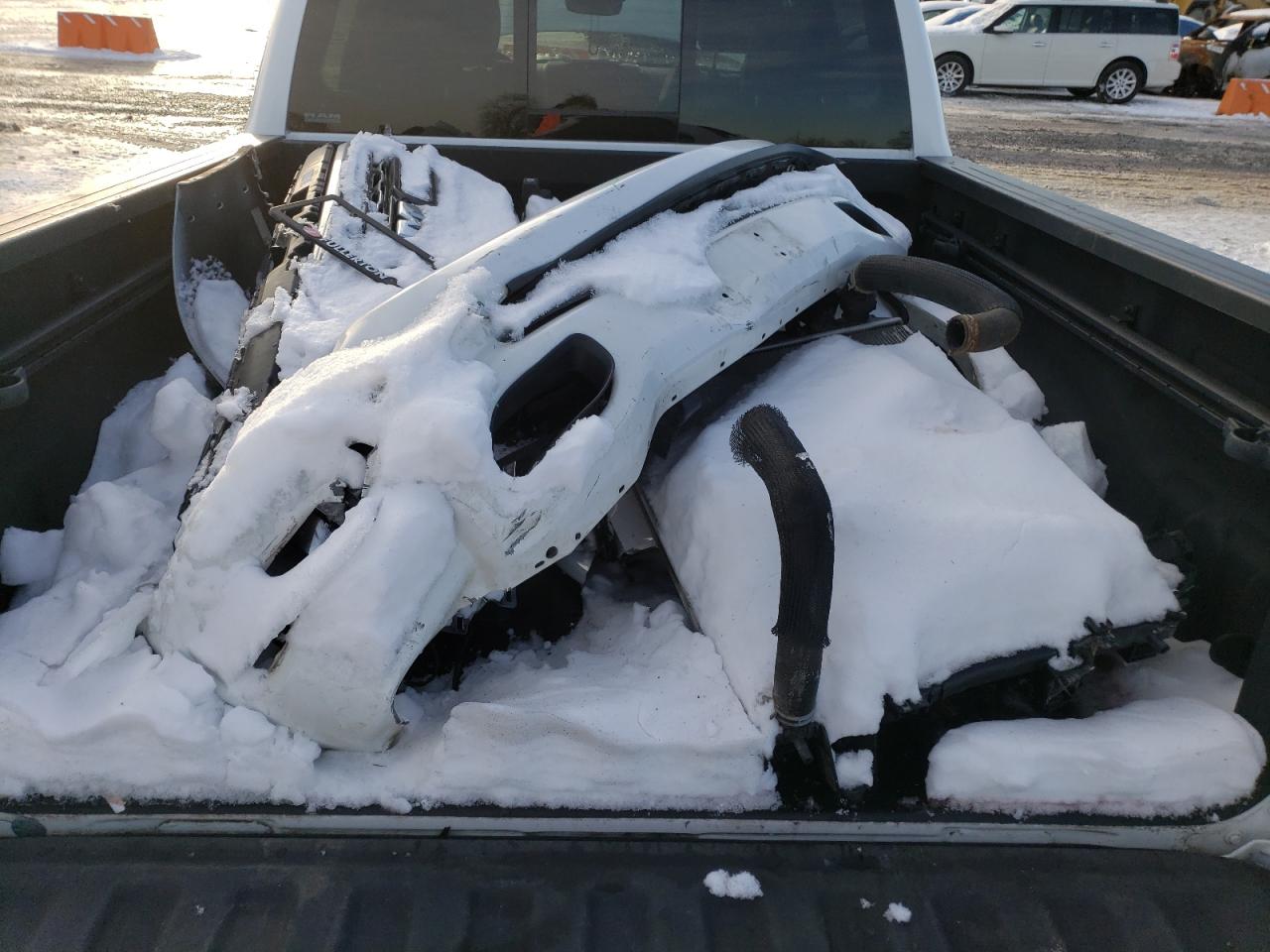 2020 RAM 1500 VIN 1C6SRFHM7LN250293 Copart auction photo, front end / side damage thumbnail 12