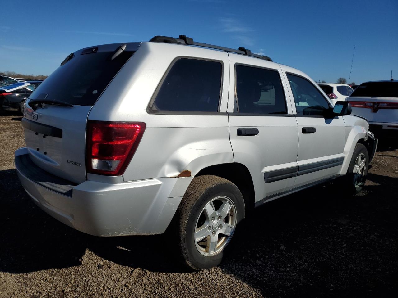 2005 Jeep Grand Cherokee VIN 1J4GR48K05C513878 Copart auction photo, front end damage thumbnail 3