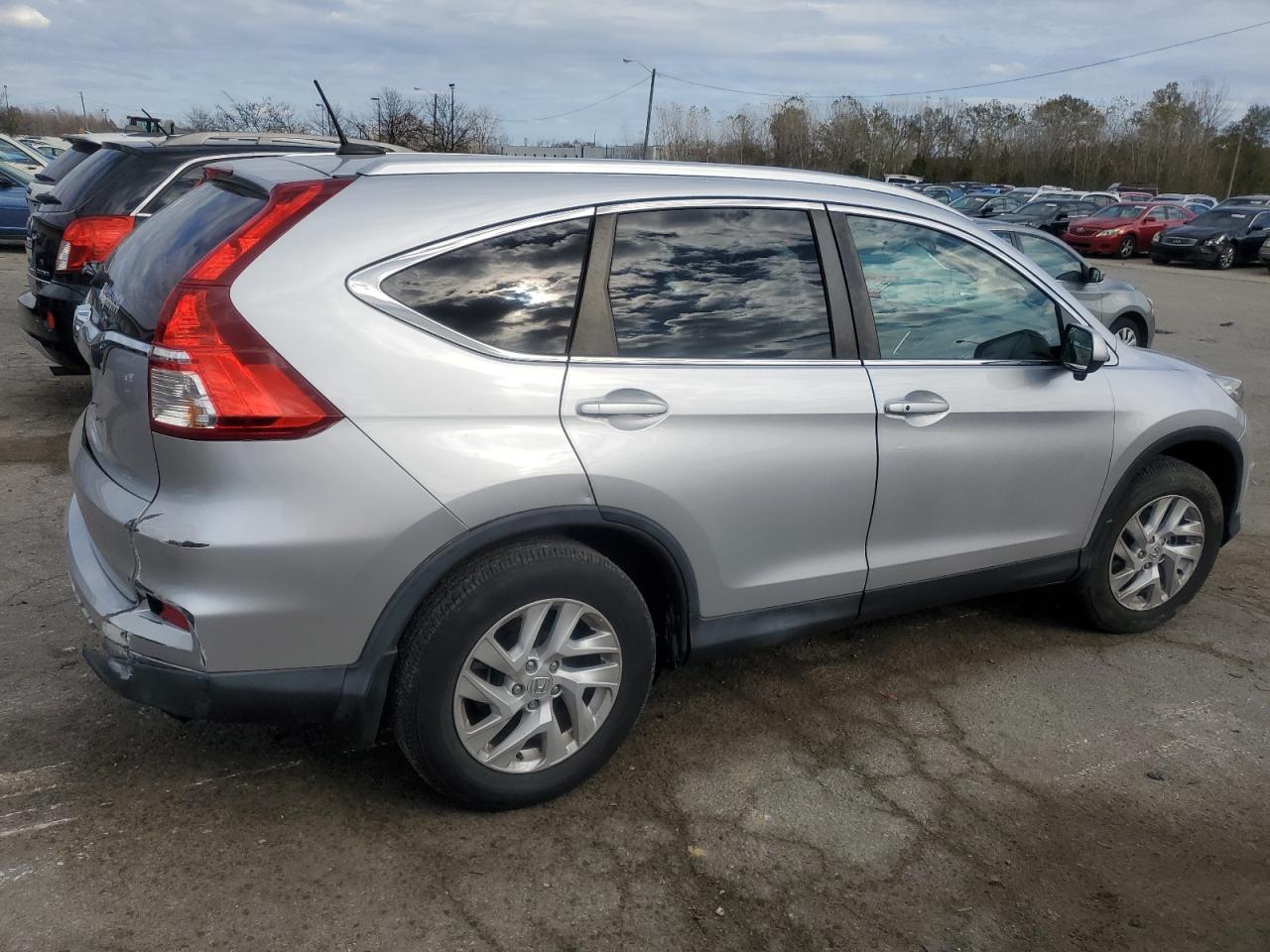 2015 Honda CR-V VIN 2HKRM3H71FH504793 Copart auction photo, front end / rear end damage thumbnail 3