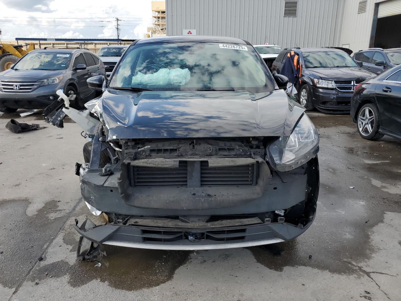 2020 Ford Escape VIN 1FMCU0G69LUC32052 Copart auction photo, front end damage thumbnail 5
