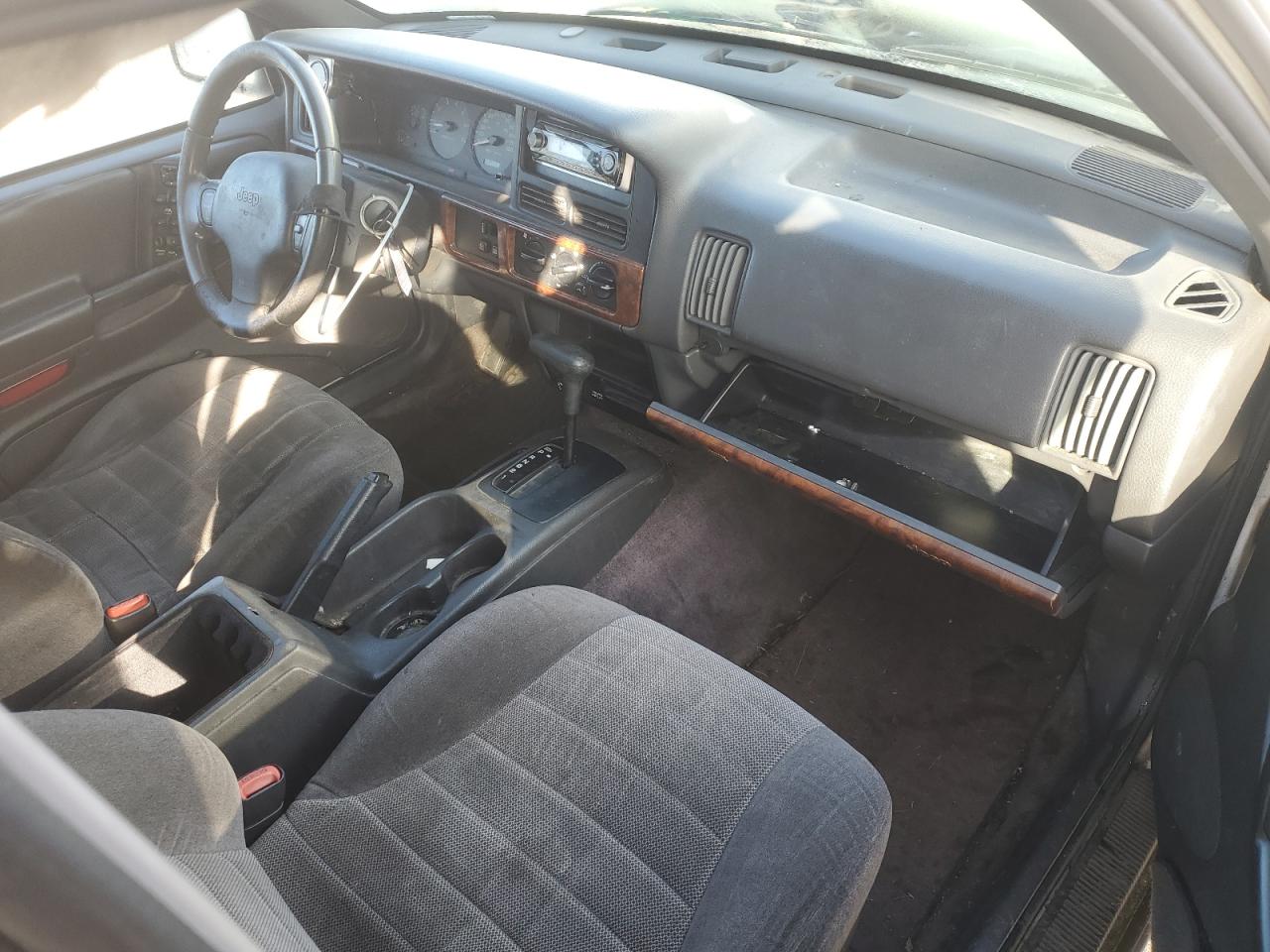 1996 Jeep Grand Cherokee VIN 1J4EX58S3TC110154 Copart auction photo, all over damage thumbnail 8