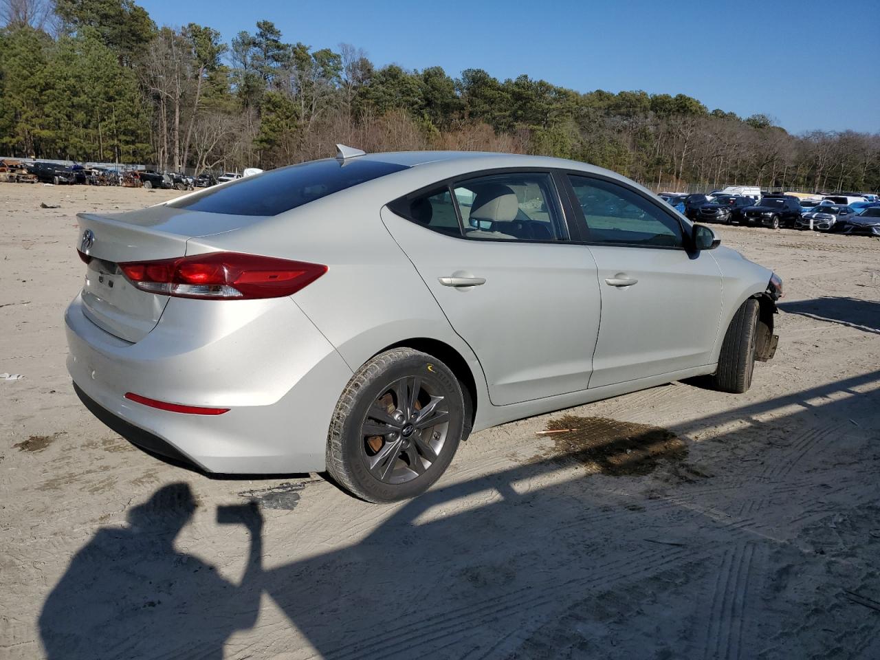 2018 Hyundai Elantra VIN KMHD84LF5JU573709 Copart auction photo, front end / rear end damage thumbnail 3