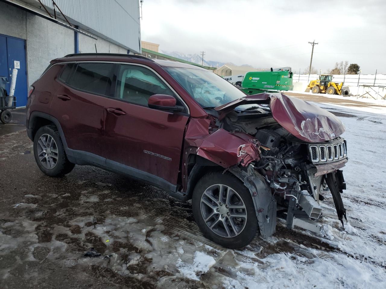 2020 Jeep Compass VIN 3C4NJDBB5LT229354 Copart auction photo, front end damage thumbnail 4
