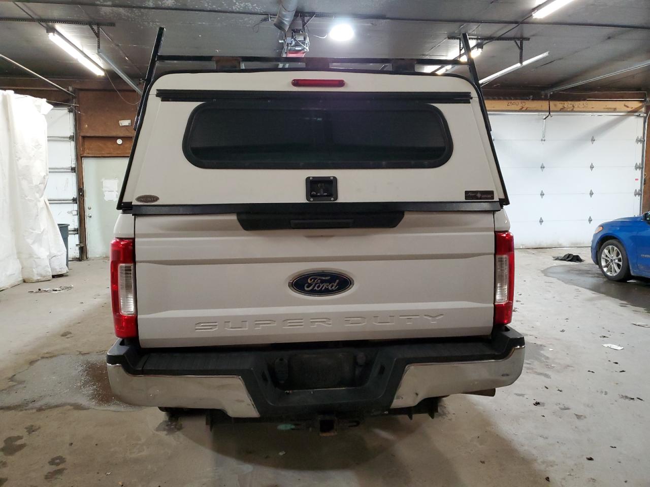 2017 Ford F250 VIN 1FT7W2AT5HEE43096 Copart auction photo, front end damage thumbnail 6