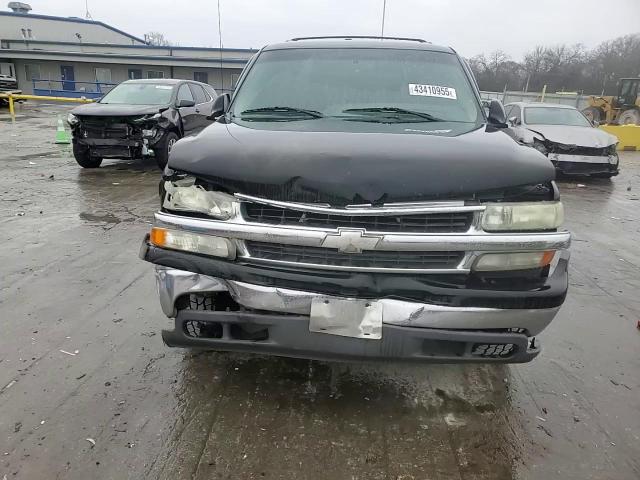 2003 Chevrolet Tahoe VIN 1GNEC13VX3J138483 Copart auction photo, front end damage thumbnail 12