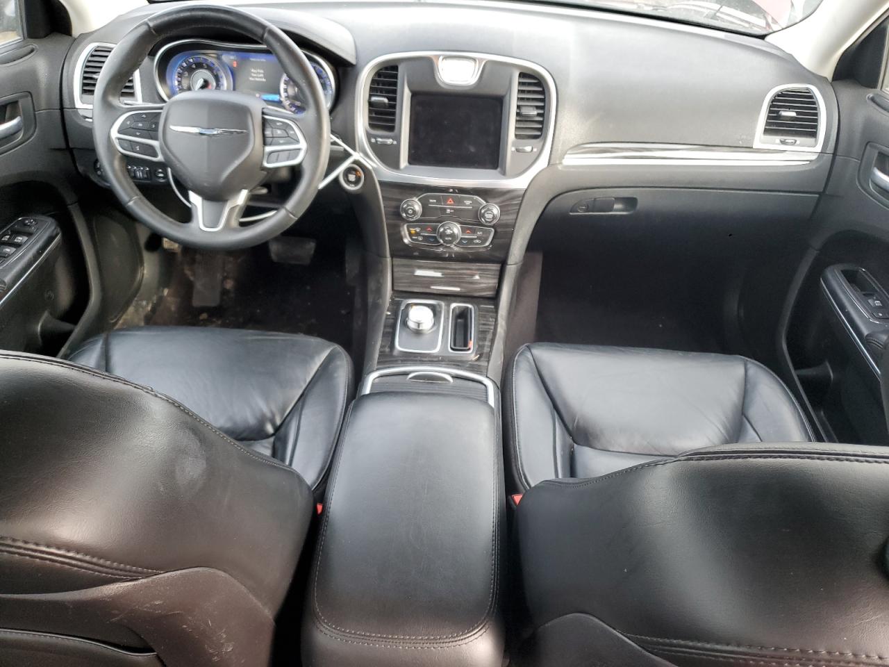 2017 Chrysler 300 VIN 2C3CCAAG8HH603702 Copart auction photo, all over / minor dent/scratches damage thumbnail 8