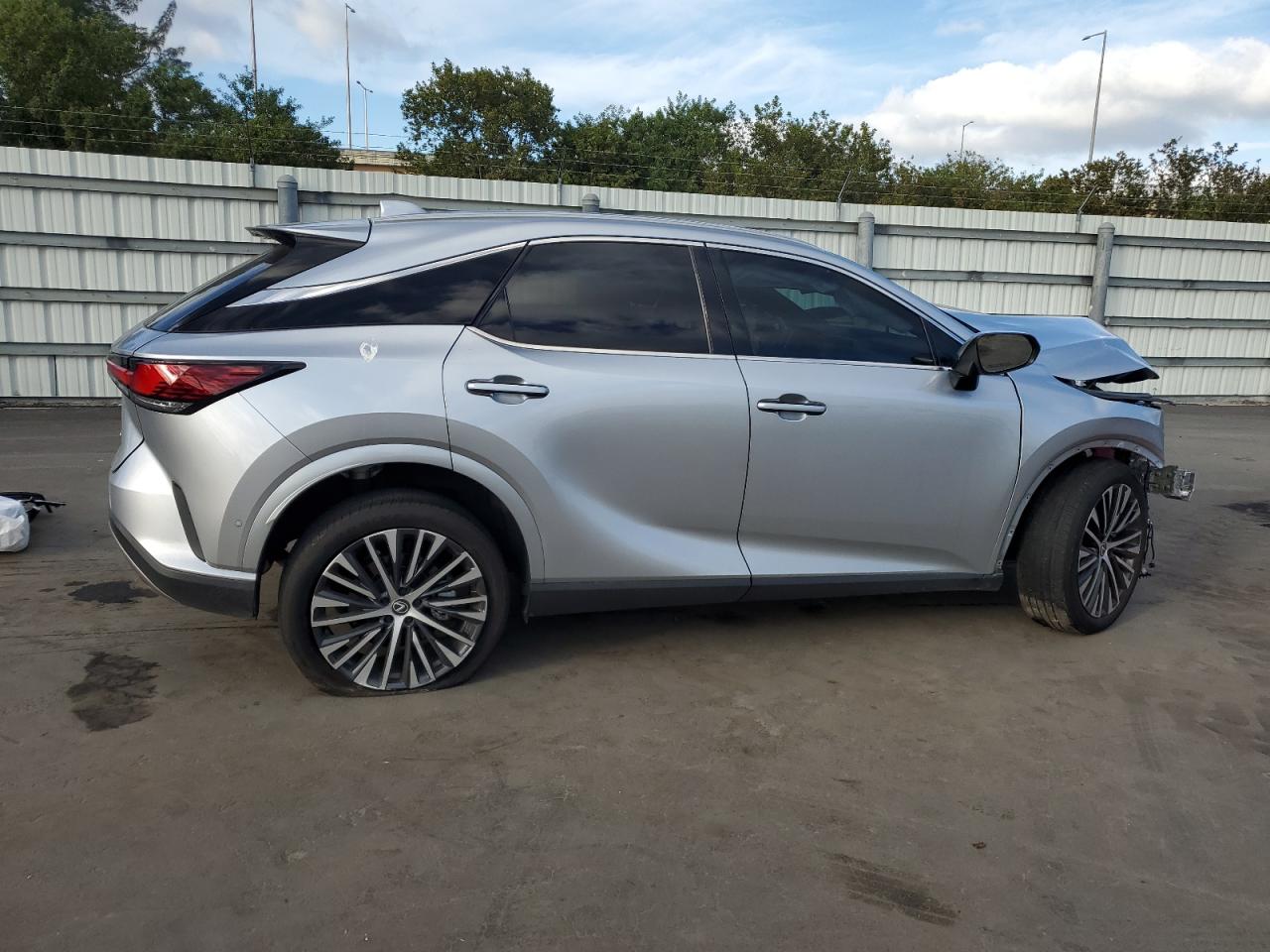 2024 Lexus RX VIN 2T2BAMBA1RC026818 Copart auction photo, front end damage thumbnail 3