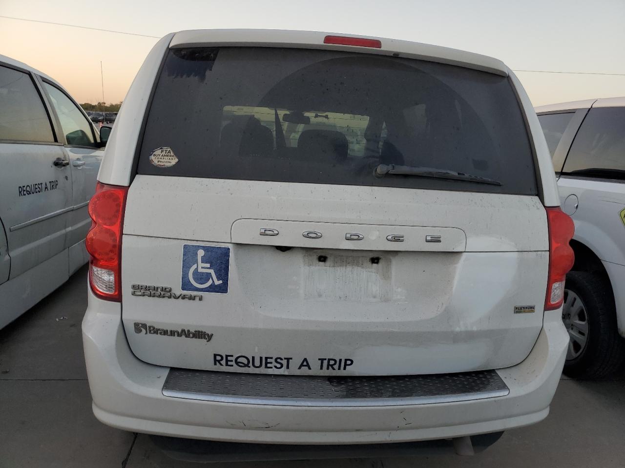 2019 Dodge Caravan VIN 2C7WDGBG7KR680248 Copart auction photo, minor dent/scratches damage thumbnail 6