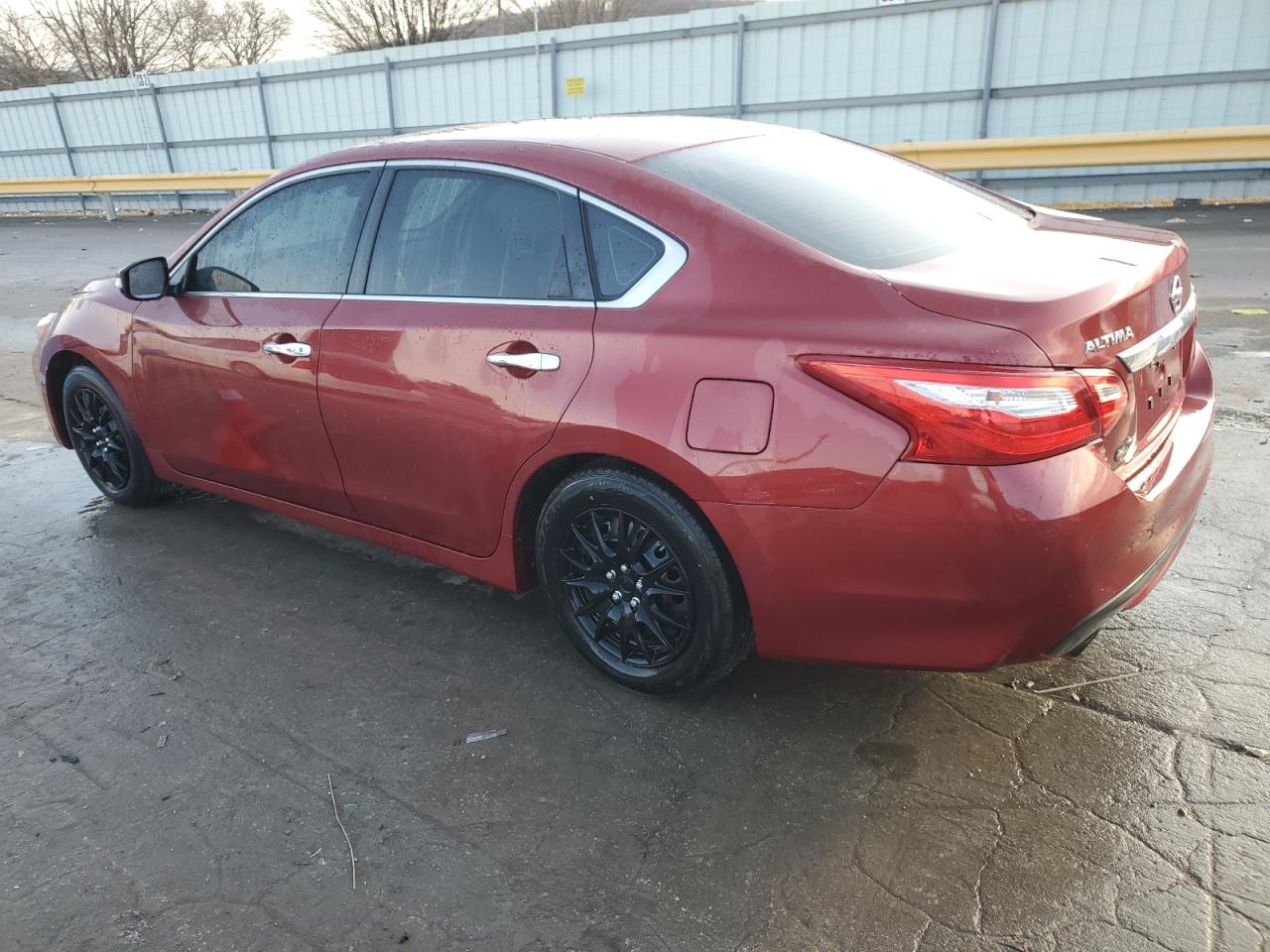 2017 Nissan Altima VIN 1N4AL3AP7HC168629 Copart auction photo, front end / side damage thumbnail 2