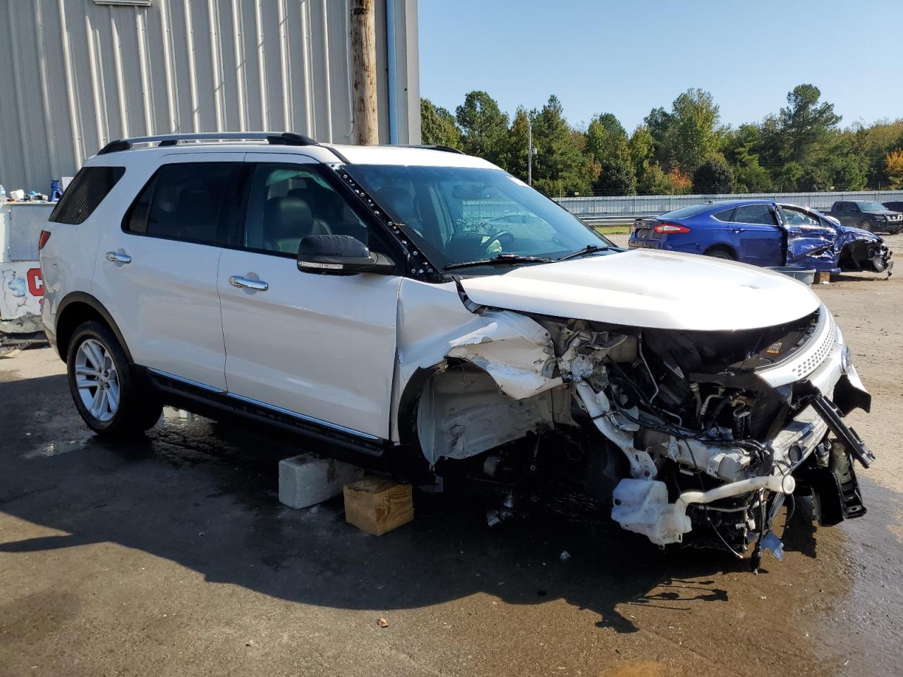 2015 Ford Explorer VIN 1FM5K7D81FGC45944 Copart auction photo, front end damage thumbnail 4